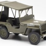 Jeep Willys Avec Bâche UT Models 1:18 - image 4 of 6