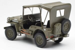 Jeep Willys Avec Bâche UT Models 1:18 180149002 Métal Moulé — image 5 sur 6