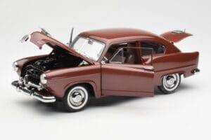 Kaiser Henry J Caribbean Coral Metallic Sun Star 1:18 5101 Métal Moulé — image 2 sur 8