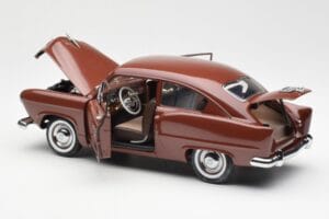 Kaiser Henry J Caribbean Coral Metallic Sun Star 1:18 5101 Métal Moulé — image 5 sur 8