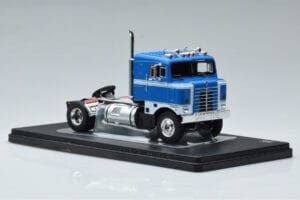 Kenworth Bullnose Bleu IXO 1:43 TR154 Métal Moulé — image 4 sur 6