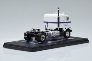 Kenworth Bullnose Ross Mackie Transport Blanc IXO 1:43 TR063 Métal Moulé — image 2 sur 6