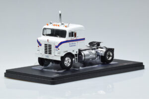 Kenworth Bullnose Ross Mackie Transport Blanc IXO 1:43 TR063