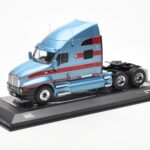 Kenworth T2000 Bleu Clair Rouge IXO 1:43 TR180 - image 2 of 4