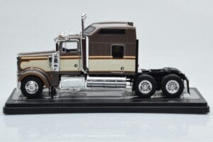 Kenworth W900 Marron IXO 1:43 TR145 Métal Moulé — image 2 sur 4