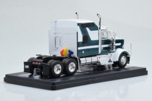 Kenworth W900 Vert Blanc IXO 1:43 TR164 Métal Moulé — image 2 sur 6