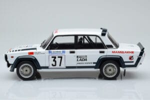 Lada 2105 VFTS #37 H. Ohu Rally Acropolis 1983 IXO 1:18 18RMC145 Métal Moulé — image 3 sur 6