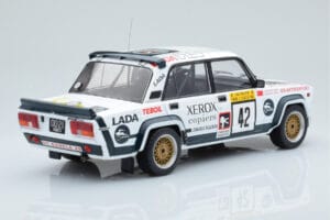 Lada 2105 VFTS #42 S. Brundza Rally 1000 Lakes 1984 IXO 1:18 18RMC146 Métal Moulé — image 2 sur 6