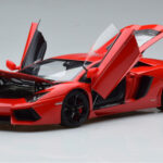 Lamborghini Aventador LP700-4 Andromeda Rouge AUTOart 1:18 - image 2 of 10