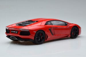 Lamborghini Aventador LP700-4 Andromeda Rouge AUTOart 1:18 74669 Métal Moulé — image 3 sur 10