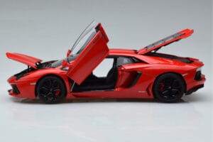 Lamborghini Aventador LP700-4 Andromeda Rouge AUTOart 1:18 74669 Métal Moulé — image 4 sur 10