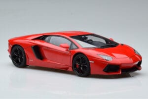 Lamborghini Aventador LP700-4 Andromeda Rouge AUTOart 1:18 74669 Métal Moulé — image 6 sur 10