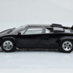 Lamborghini Countach LP5000S Noir AUTOart 1:18 - image 5 of 10