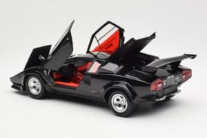 Lamborghini Countach LP 5000 Quattrovalvole Noir Kyosho 1:18 08320BK Métal Moulé — image 5 sur 8