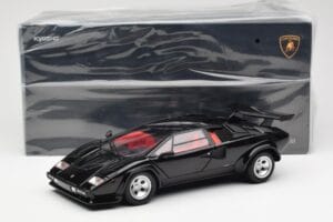 Lamborghini Countach LP 5000 Quattrovalvole Noir Kyosho 1:18 08320BK Métal Moulé — image 8 sur 8