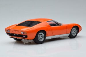 Lamborghini Miura SV Orange AUTOart 1:18 74542 Métal Moulé — image 3 sur 8