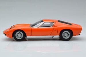 Lamborghini Miura SV Orange AUTOart 1:18 74542 Métal Moulé — image 5 sur 8
