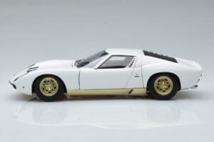 Lamborghini Miura SV Blanc AUTOart 1:18 74544 Métal Moulé — image 5 sur 8