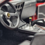 Lamborghini Miura SVR Rouge Kyosho 1:18 - image 8 of 9