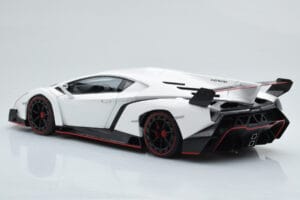 Lamborghini Veneno Blanc AUTOart 1:18 74507 Métal Moulé — image 7 sur 8