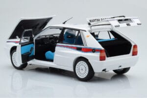 Lancia Delta HF Integrale 6 Blanc Kyosho 1:18 08344E Métal Moulé — image 3 sur 8