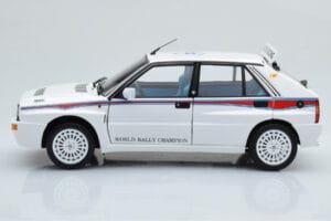 Lancia Delta HF Integrale 6 Blanc Kyosho 1:18 08344E Métal Moulé — image 5 sur 8