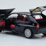 Lancia Delta HF Integrale Club Italia Bleu Kyosho 1:18 - image 3 of 8