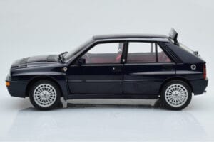 Lancia Delta HF Integrale Club Italia Bleu Kyosho 1:18 08343SC Métal Moulé — image 5 sur 8
