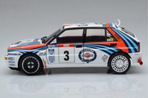 Lancia Delta HF Integrale Evoluzione #3 D. Auriol / B. Occelli Tour de Corse 1992 Kyosho 1:18 08348H Métal Moulé — image 4 sur 9
