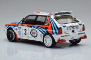 Lancia Delta HF Integrale Evoluzione #3 D. Auriol / B. Occelli Tour de Corse 1992 Kyosho 1:18 08348H Métal Moulé — image 6 sur 9