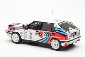 Lancia Delta Integrale 16V #2 M. Biasion / T. Siviero Rally Safari 1990 IXO 1:18 18RMC139A Métal Moulé — image 5 sur 6