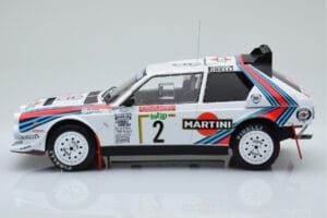 Lancia Delta S4 #2 M. Alen / I. Kivimaki Rally San Remo 1986 IXO 1:18 18RMC130A Métal Moulé — image 3 sur 6