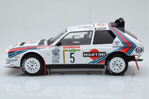 Lancia Delta S4 #5 M. Biasion / T. Siviero Rally San Remo 1986 IXO 1:18 18RMC130B Métal Moulé — image 3 sur 6