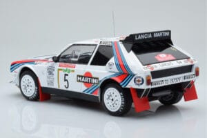 Lancia Delta S4 #5 M. Biasion / T. Siviero Rally San Remo 1986 IXO 1:18 18RMC130B Métal Moulé — image 5 sur 6