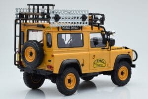 Land Rover Defender 90 Camel Trophy Borneo 1985 Almost Real 1:18 810213 Métal Moulé — image 3 sur 8