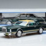 Lincoln Continental Mark V Vert Foncé MCG 1:18 MCG18404 Métal Moulé - image 6 of 6