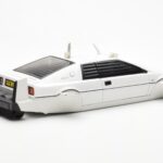 Lotus Esprit Type 79 James Bond The Spy Who Loved Me Submarine Blanc AUTOart 1:18 - image 5 of 8
