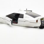 Lotus Esprit Type 79 James Bond The Spy Who Loved Me Submarine Blanc AUTOart 1:18 - image 7 of 8