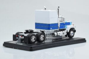 Mack Superliner Magnum Blanc Bleu IXO 1:43 TR165 Métal Moulé — image 2 sur 6