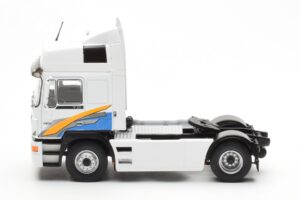 MAN F2000 Blanc IXO 1:43