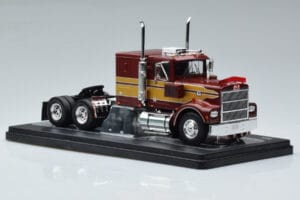 Marmon CHDT Rouge Or IXO 1:43 TR157 Métal Moulé — image 4 sur 6