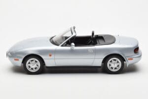 Mazda MX-5 NA Argent Norev 1:18 188023 Métal Moulé — image 3 sur 7