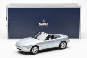 Mazda MX-5 NA Argent Norev 1:18 188023 Métal Moulé — image 7 sur 7