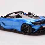 McLaren 765LT Spider Bleu GT Spirit 1:18 - image 5 of 6