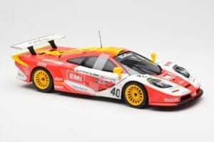 McLaren F1 GTR #40 J. O'Rourke / M. Sugden / P. Auberlein EMI 24 Hours of Le Mans 1996 UT Models 1:18 39820 Métal Moulé — image 4 sur 6