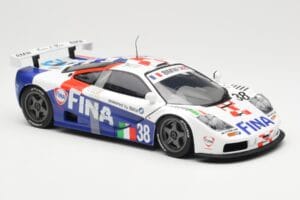 McLaren F1 GTR #38 M. Duez / M. Soper / E. Lafitte Team Bigazzi 24 Hours of Le Mans 1996 UT Models 1:18 80439421484 Métal Mou — image 4 sur 6
