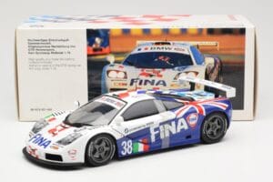 McLaren F1 GTR #38 M. Duez / M. Soper / E. Lafitte Team Bigazzi 24 Hours of Le Mans 1996 UT Models 1:18 80439421484 Métal Mou — image 6 sur 6