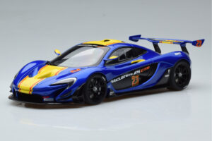 McLaren P1 GTR Bleu Avec Rayures Jaunes AUTOart 1:18
