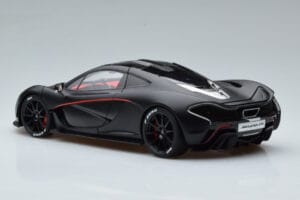 McLaren P1 Noir Mat AUTOart 1:18 76027 Métal Moulé — image 6 sur 9