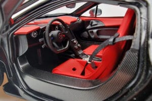 McLaren P1 Noir Mat AUTOart 1:18 76027 Métal Moulé — image 8 sur 9
